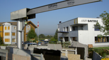 Kran beisst auf Granit